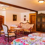 Landvilla Theresien-gut, 20 - 25 Personen Villa *